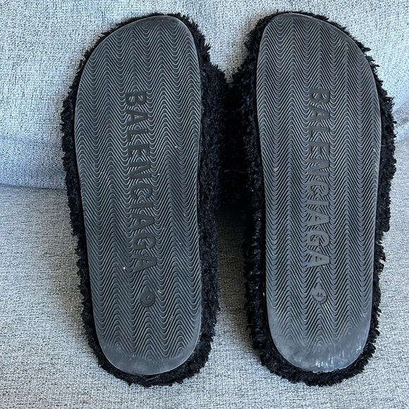 Balenciaga Men's Furry Slide Sandal - Picture 2 of 5